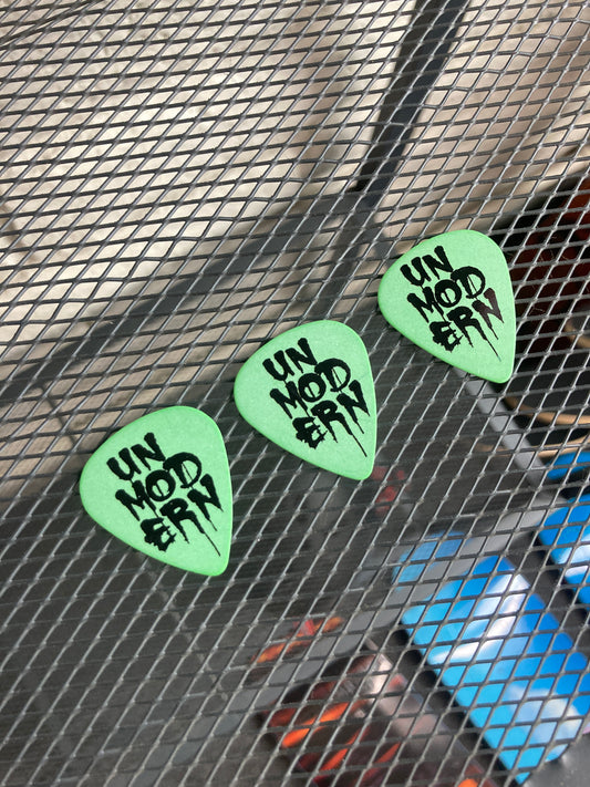 UNMODERN | Drip Logo Guitar Picks | Green - Hard | 3-Pack Set