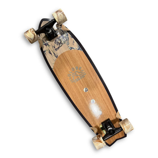 GLOBE | Chromantic - Swallow Tail Cruiser Complete | 33"